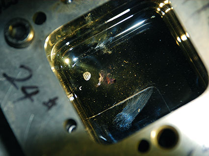 <a href='http://m.17wwx.cn/product/3.htm' class='text_a'>模具激光焊機</a>修復鏡面模具效果